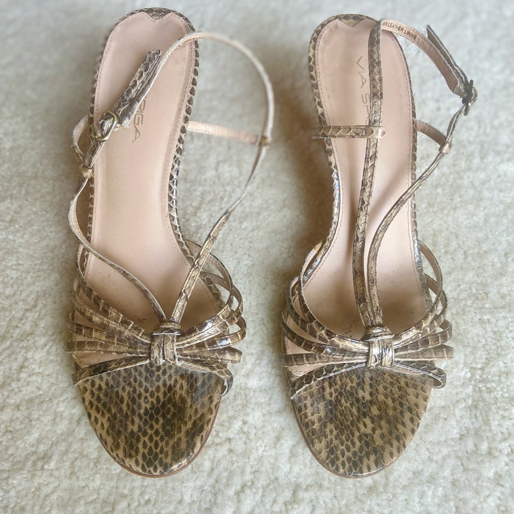 VIA SPIGA strappy snakeskin sandals - 9.5
